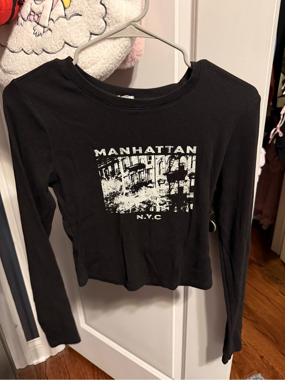 Garage Black Manhattan NYC Graphic Long-Sleeve Crop Top